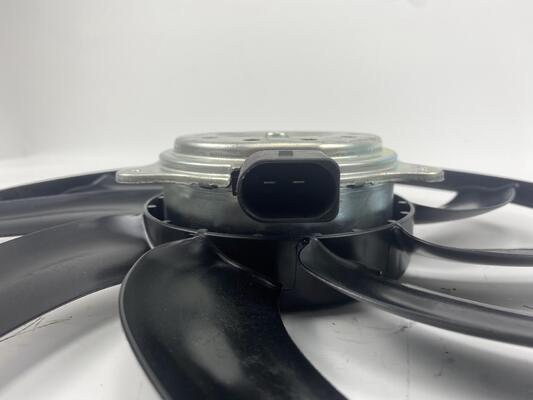 موتور فن خنک کننده رادیاتور قطعات موتور 8K0959455M 8K0959455F برای آئودی A4 A5 A6 Q5 2.0t