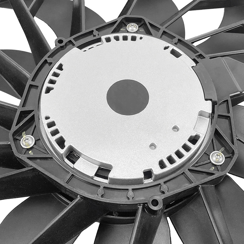 E83 فن خنک کننده رادیاتور برای ولتاژ موتور 600W ISO TS15949 گواهینامه 17113442089 17423442096